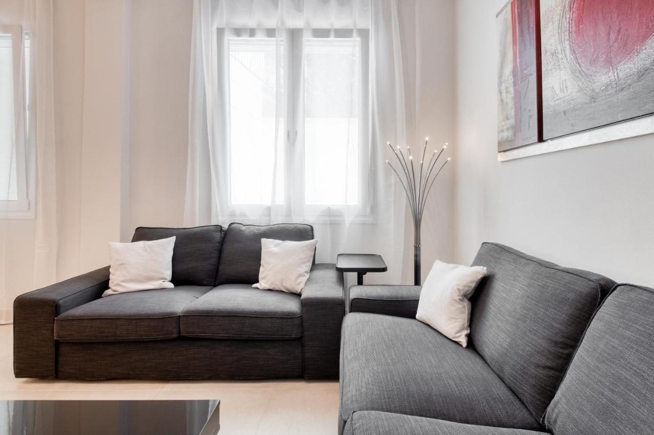 Modern 2-Bedroom Apt, 200M From The Acropolis Αθήνα Εξωτερικό φωτογραφία