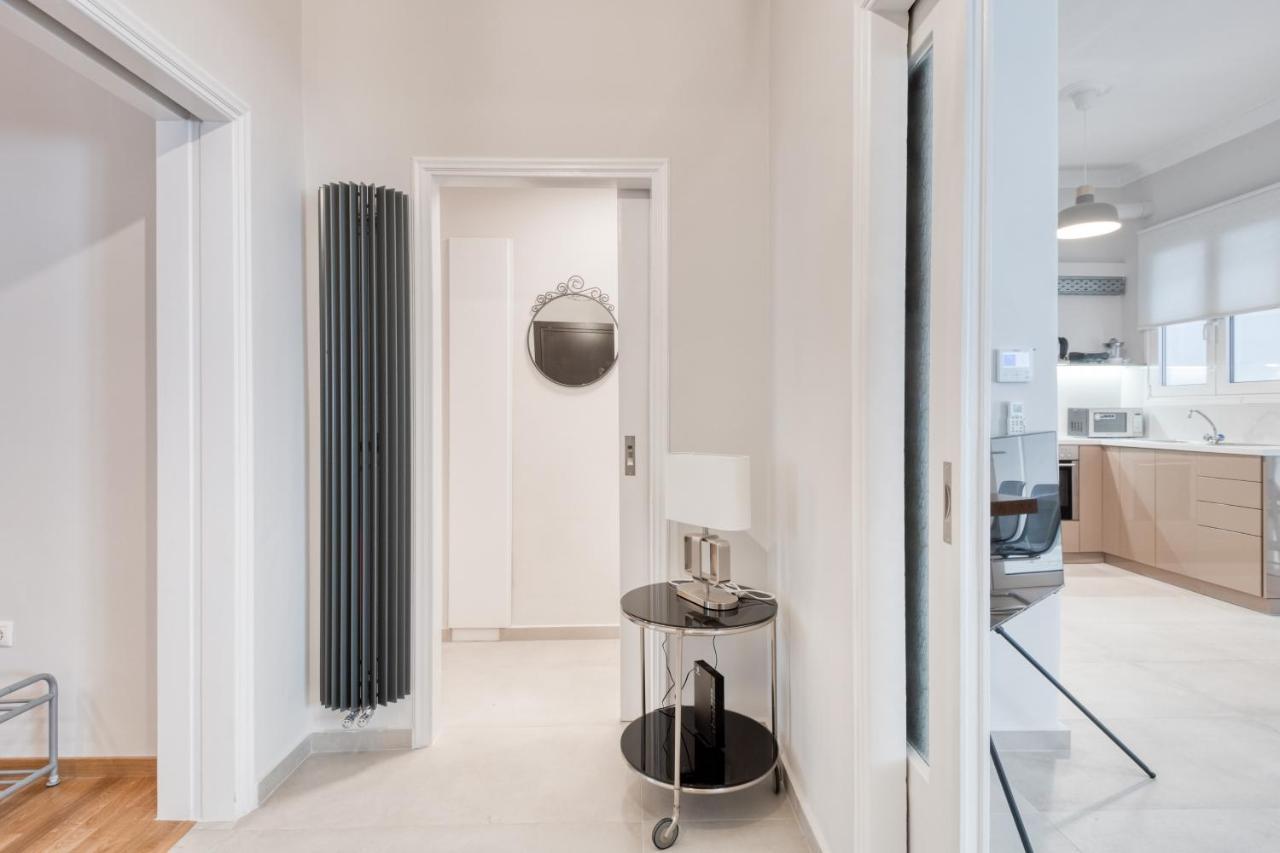 Modern 2-Bedroom Apt, 200M From The Acropolis Αθήνα Εξωτερικό φωτογραφία