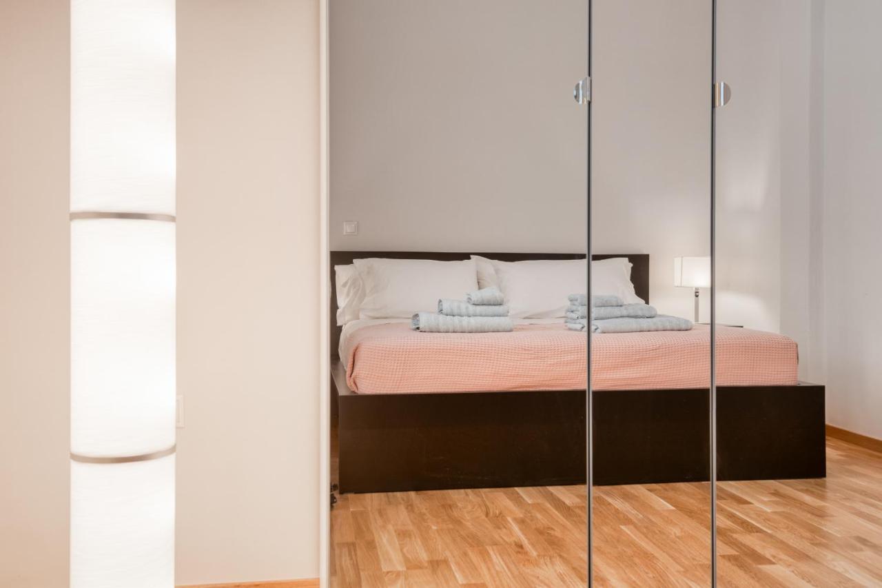 Modern 2-Bedroom Apt, 200M From The Acropolis Αθήνα Εξωτερικό φωτογραφία